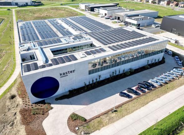 Zonnepanelen bij Kaster Keukens uit Roeselare