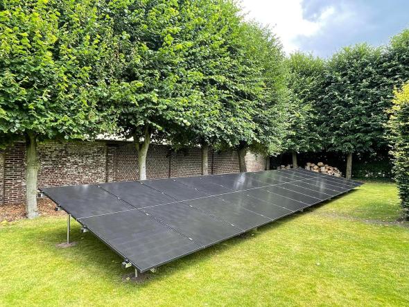 zonnepanelen in de tuin