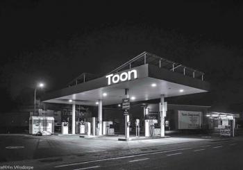 zonnepanelen op tankstation