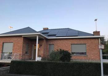 zonnepanelen op leien dak