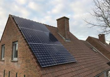 LG neonr 370 zonnepanelen hellend dak Jabbeke