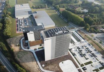 zonnepanelen hoog gebouw