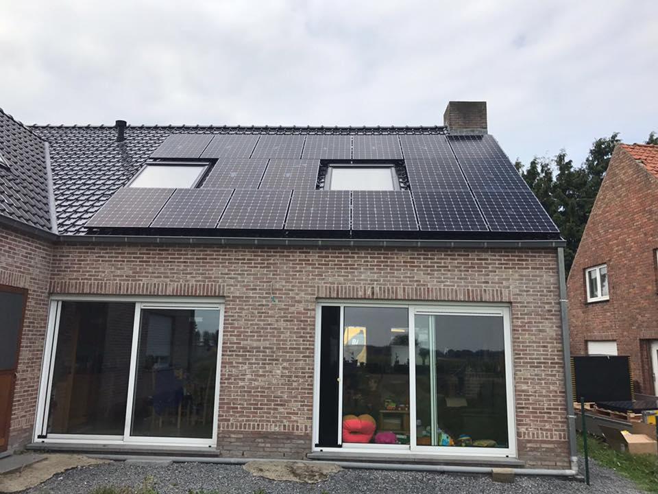 e20 serie 327 wp sunpower in Ichtegem op hellend dak