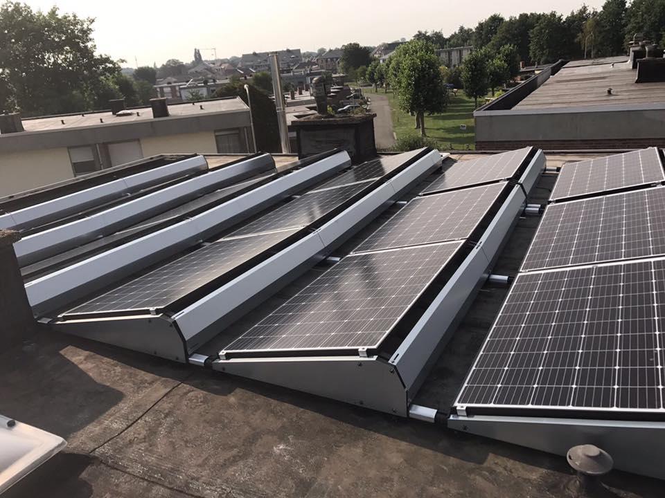zonnepanelen waregem plat dak