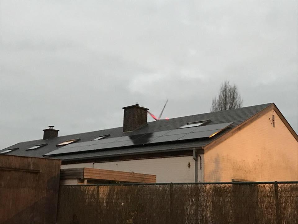 zonnepanelen izegem op leien dak