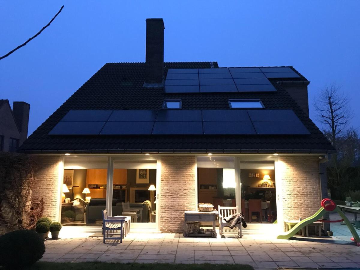 bisol 280 Wp zonnepanelen in Waregem op hellend dak